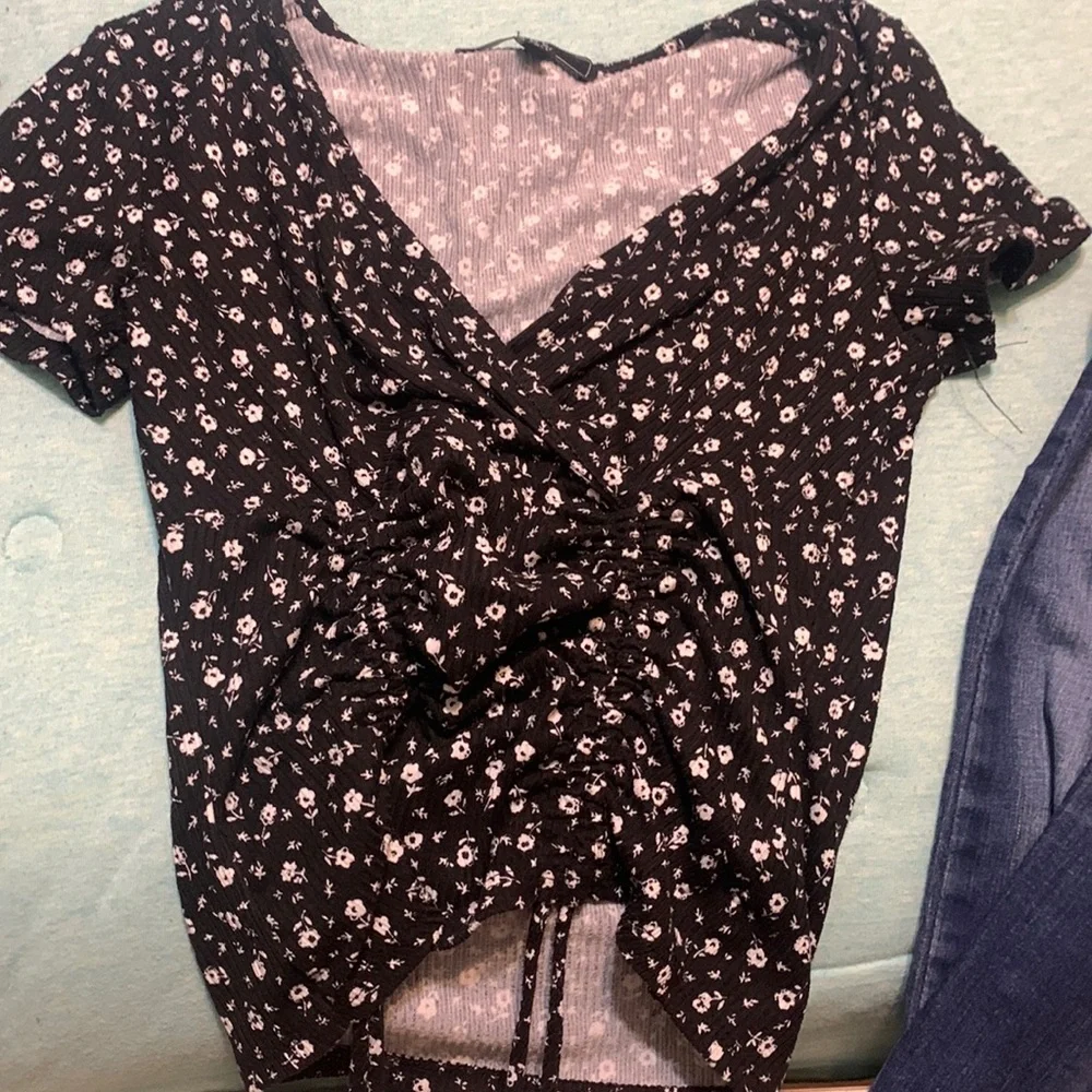 Shirt - Picture 1 of 3